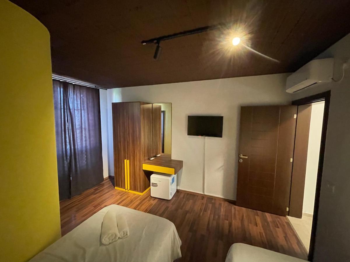 Hotel Hiserra Prizren Extérieur photo