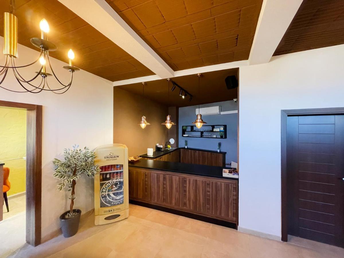 Hotel Hiserra Prizren Extérieur photo