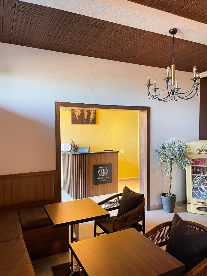 Hotel Hiserra Prizren Extérieur photo