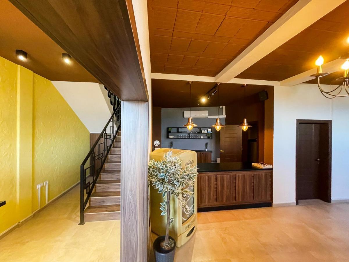Hotel Hiserra Prizren Extérieur photo
