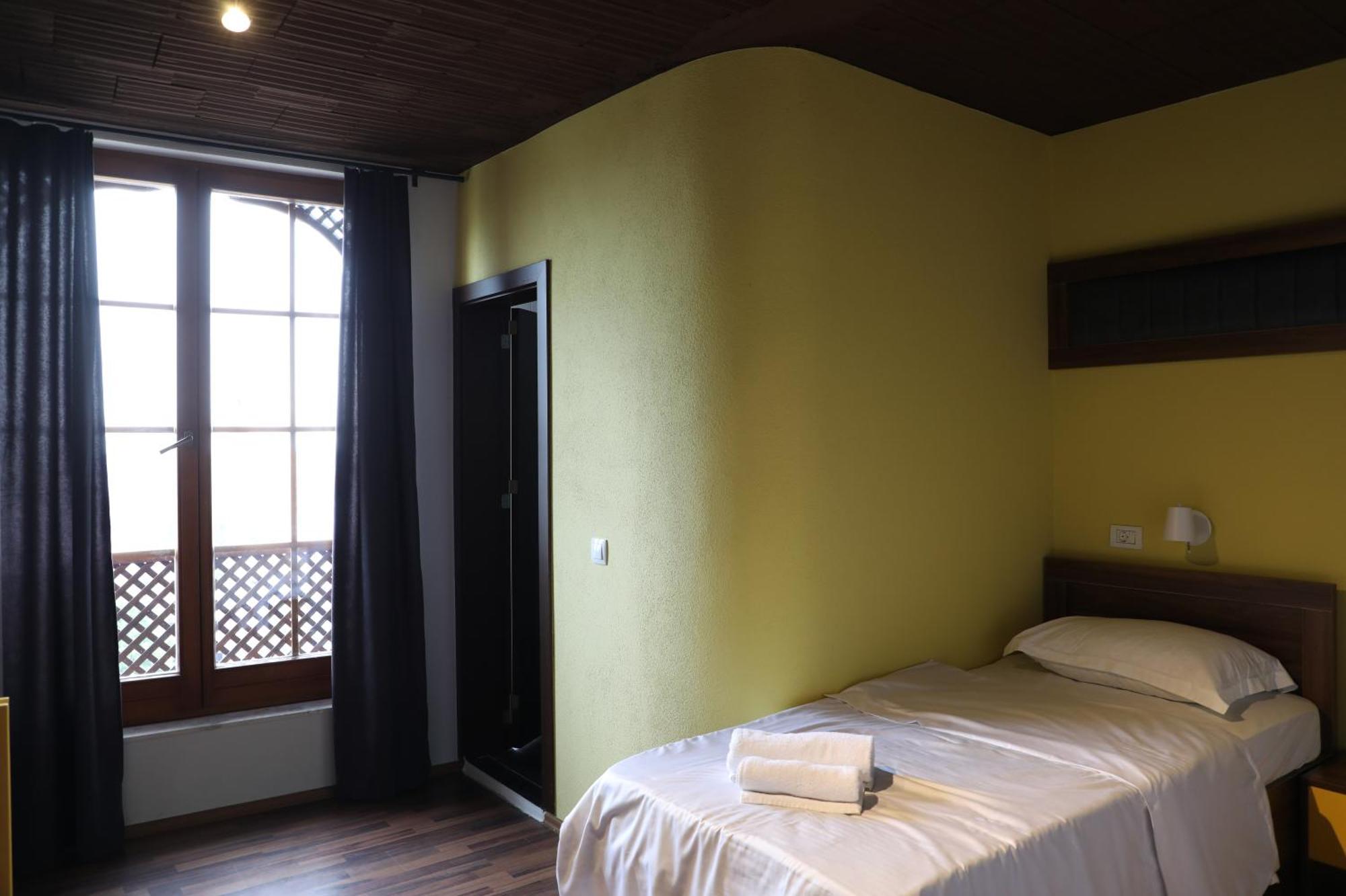 Hotel Hiserra Prizren Extérieur photo
