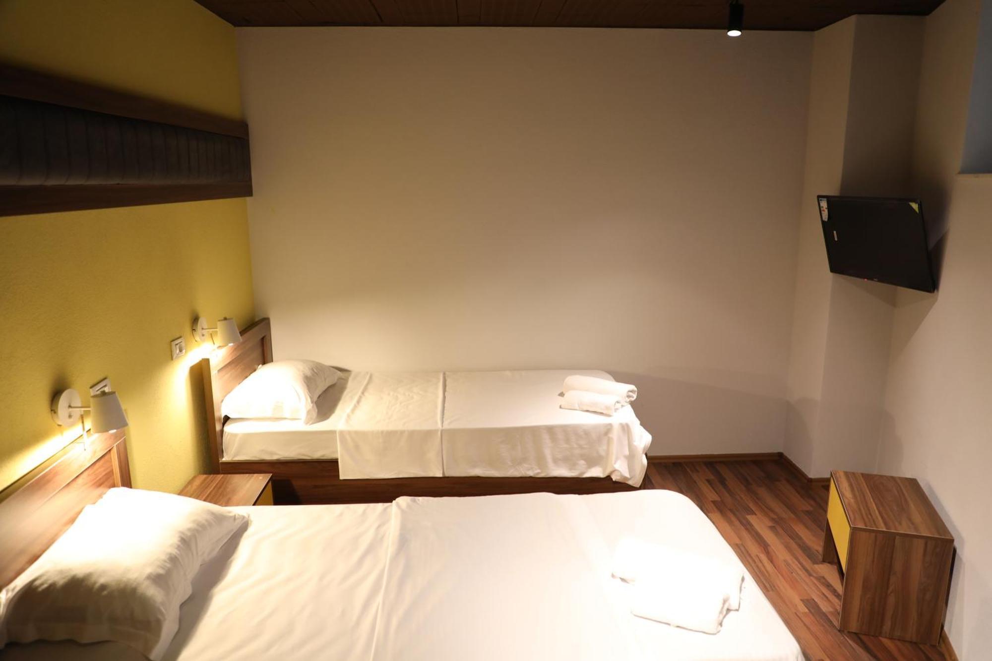 Hotel Hiserra Prizren Extérieur photo