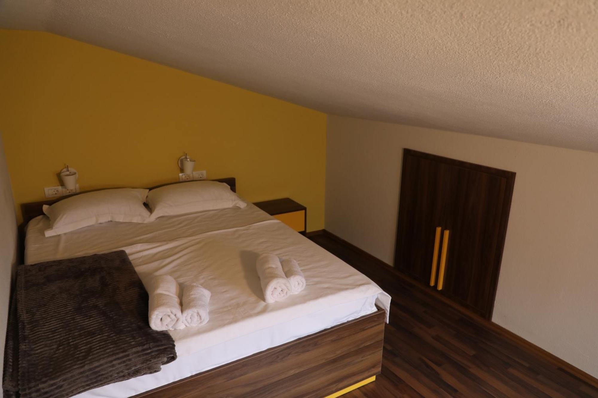 Hotel Hiserra Prizren Extérieur photo