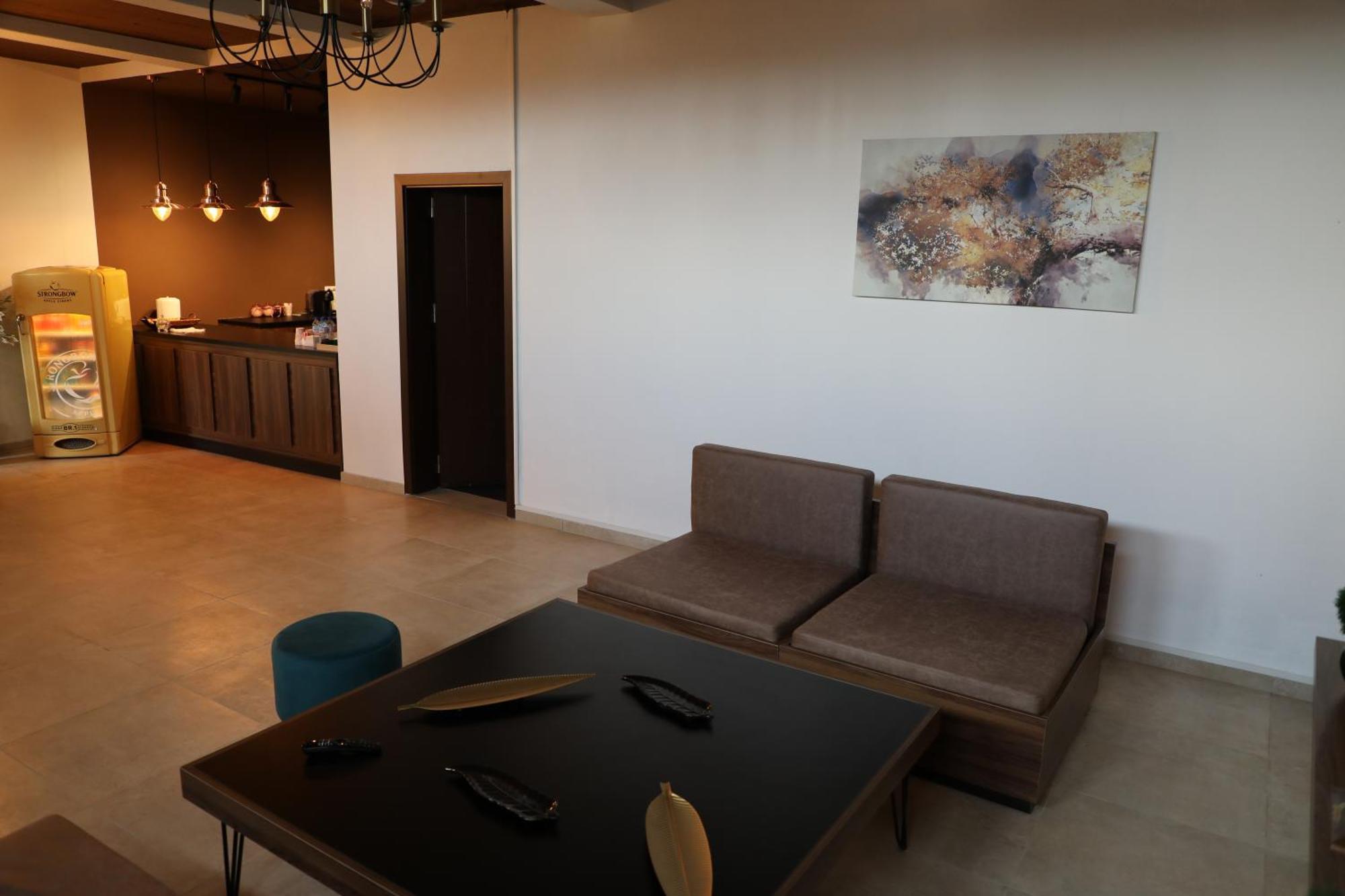 Hotel Hiserra Prizren Extérieur photo